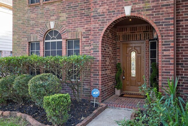 Foto del edificio - 15225 Shapiro Springs Ln
