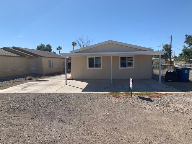Building Photo - 292 Meander Dr