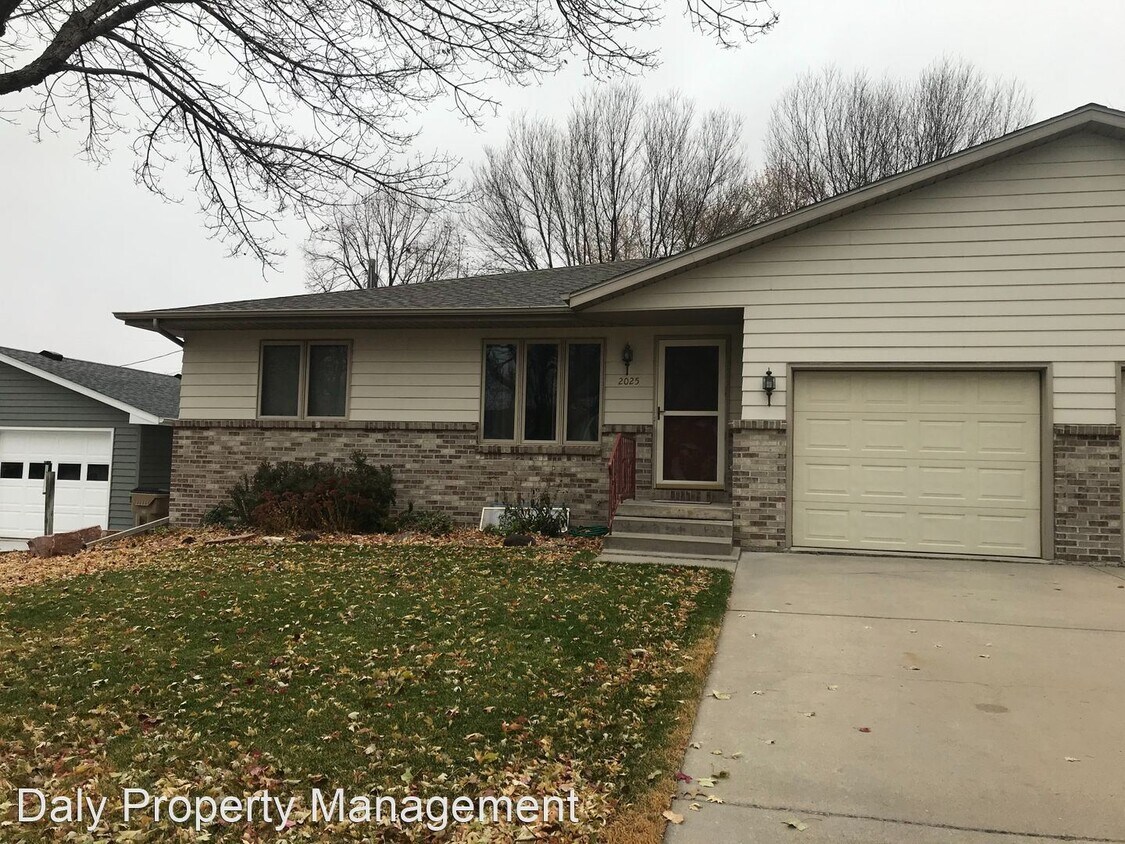 Primary Photo - 2 br, 2 bath House - 2025 N Howard Ave