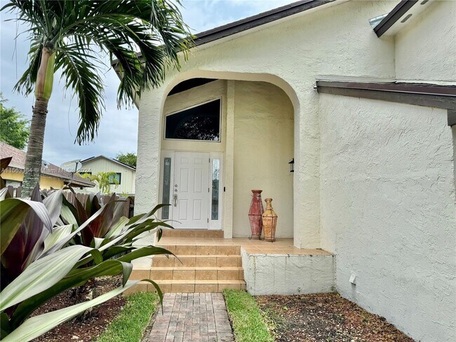 Building Photo - 4325 Southwest 148th Avenue Court, Miami, ...