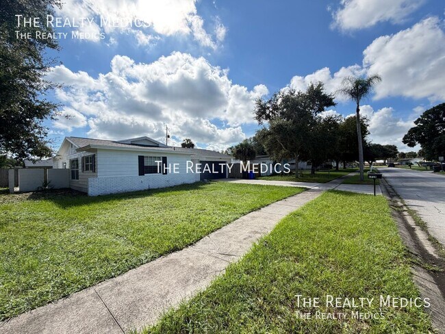 Foto del edificio - 1718 Palmer Ln