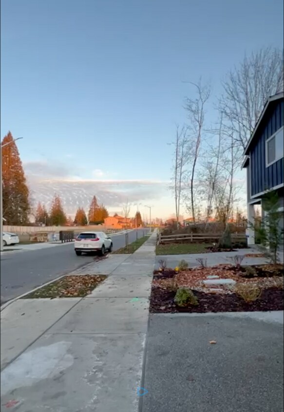 Foto principal - 8508 52nd Pl NE