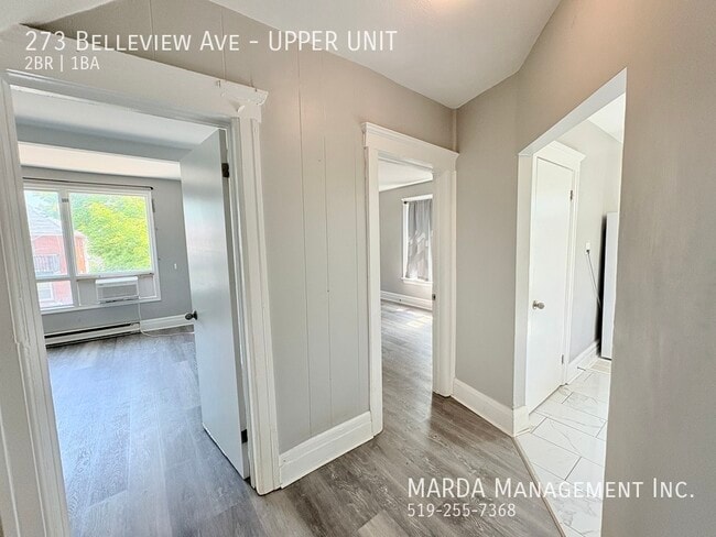 Photo du bâtiment - 2 BEDROOM 1 BATH UPPER UNIT - WALKERVILLE ...