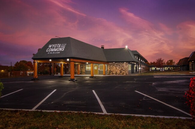 Building Photo - 1221 Millcreek Rd