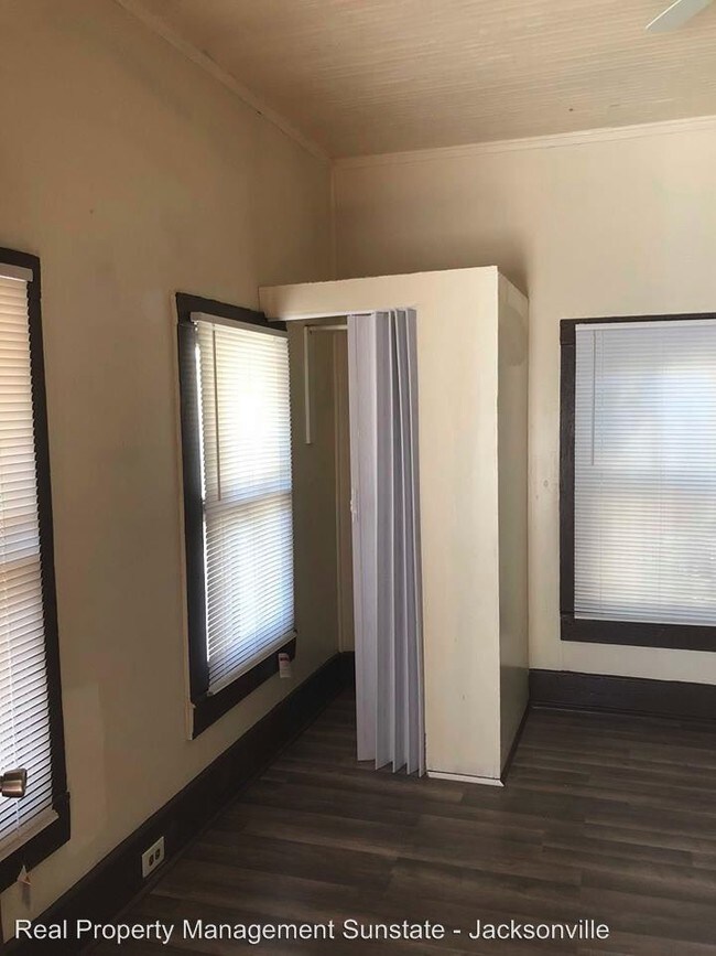 Building Photo - 2 br, 1 bath House - 445 Belfort St