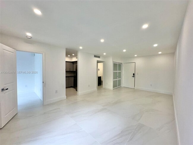 Building Photo - 17620 Atlantic Blvd