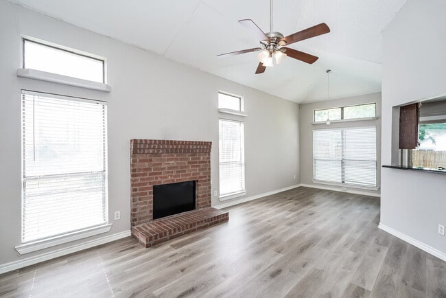 Building Photo - 6721 Rhea Ridge Dr