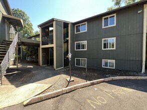 Building Photo - 8332 SW 21st Ave