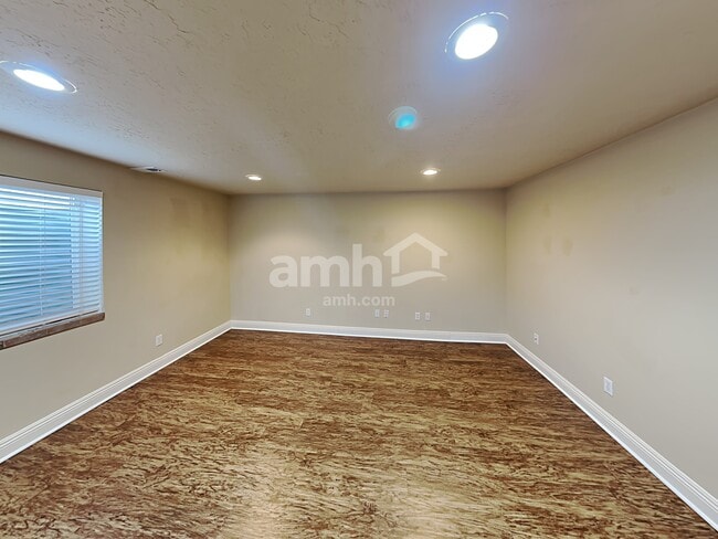 Building Photo - 3595 S Feulner Drive
