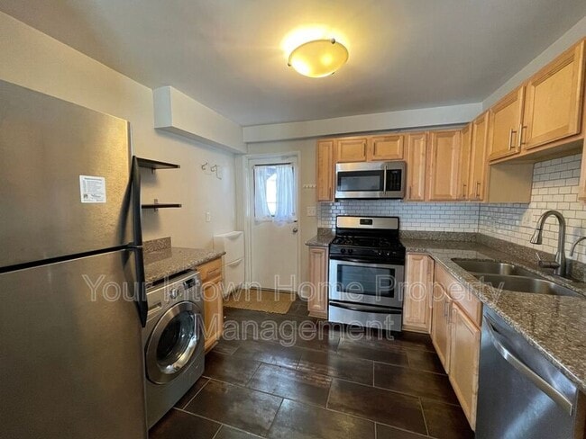 Photo - 1355 Euclid Ave NE Apartment