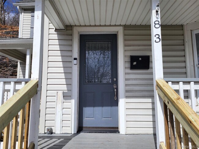 Foto del edificio - 83 W Main St