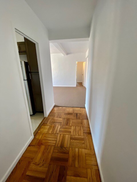 Foto del edificio - 1641 Metropolitan Ave