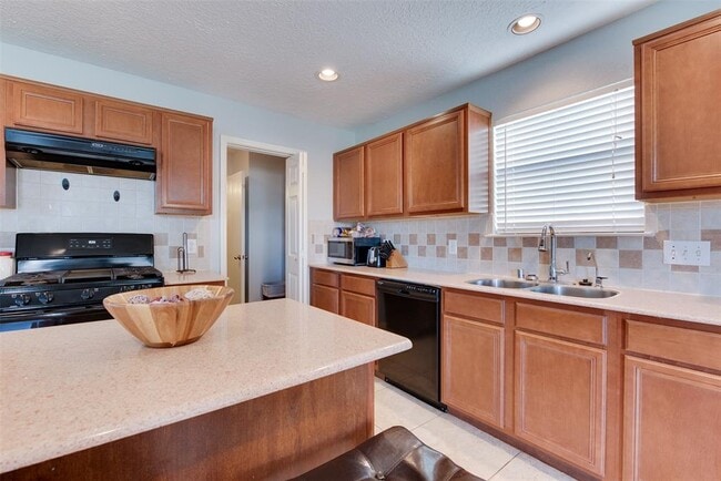 Building Photo - 3403 Legends Garden Dr