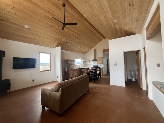 Foto del edificio - 2 Kincaid Rd