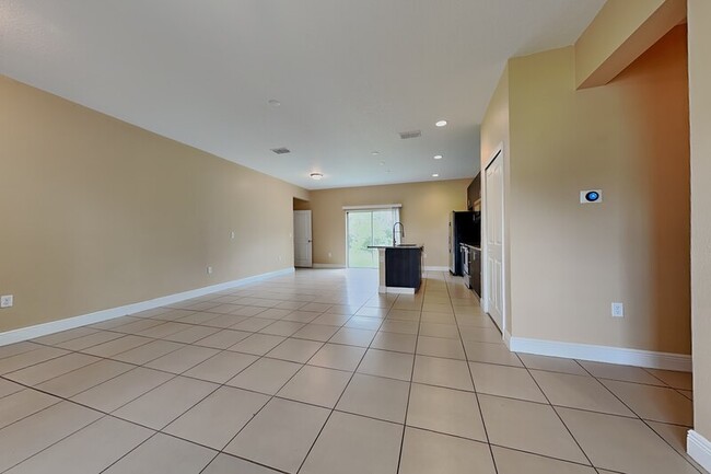 Foto del edificio - 5017 SW 165th Street Rd