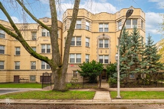 Building Photo - 6312 N Artesian Ave