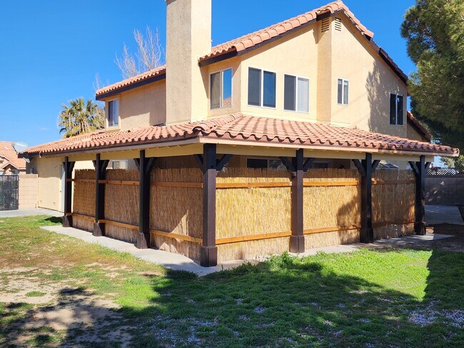 Building Photo - 1846 E Milling St