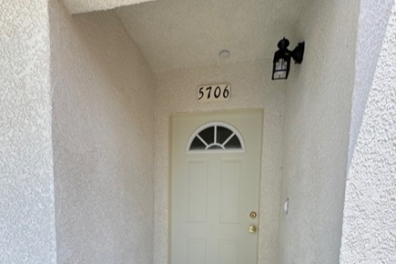Building Photo - 5706 S St Andrews Pl