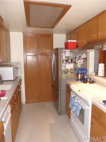 Building Photo - 2296 Gaviota Ave