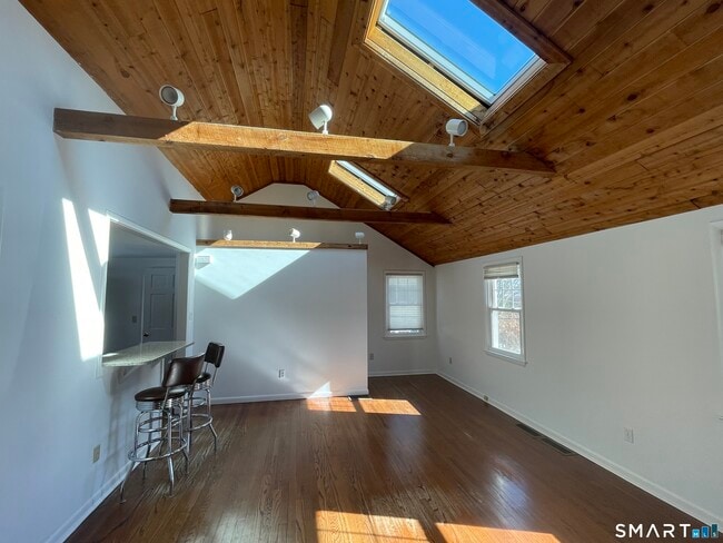 Foto del edificio - 113 Kings Hwy N