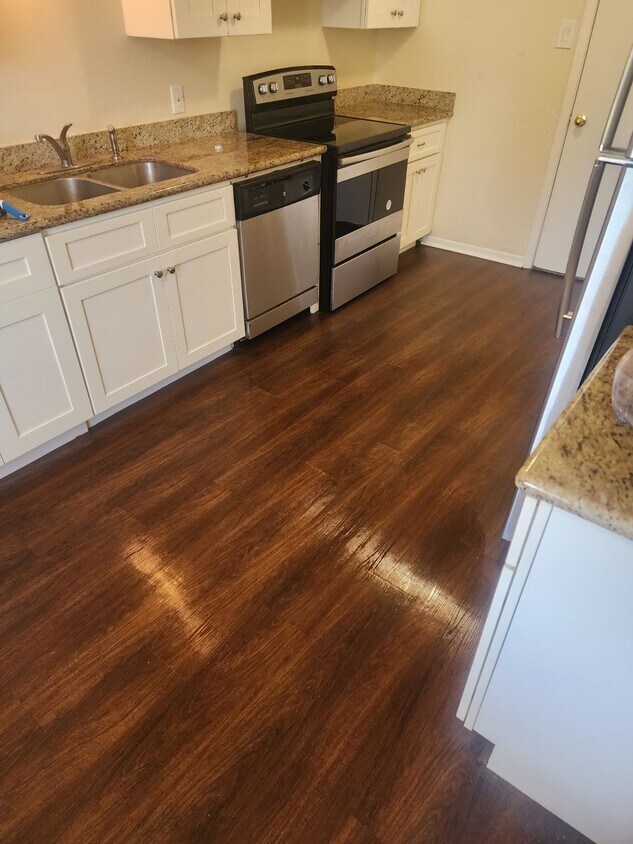 Foto principal - 1960 Camelot St