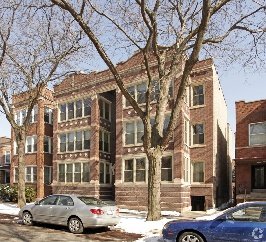 Building Photo - 6313-6315 N Wayne Ave