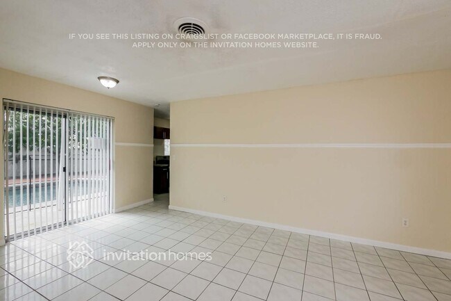 Foto del edificio - 998 NW 202nd St