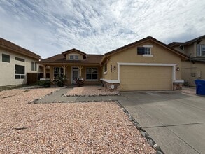 Building Photo - 8660 Banton Cir