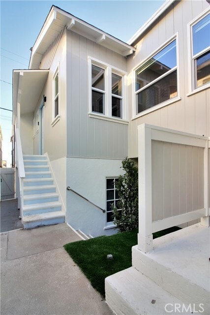 Building Photo - 230 30th Pl