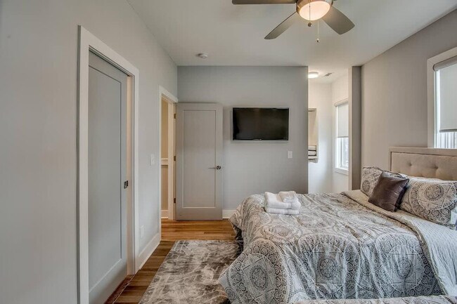 Foto del edificio - 1122 Argyle Ave