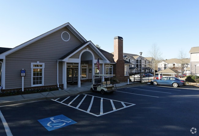 Building Photo - Peachtree Landing