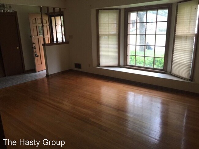 Building Photo - 5 br, 2 bath House - 6114 E 107th Terrace