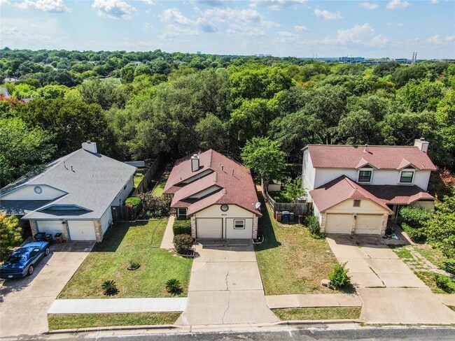 Foto del edificio - 12004 Thompkins Dr