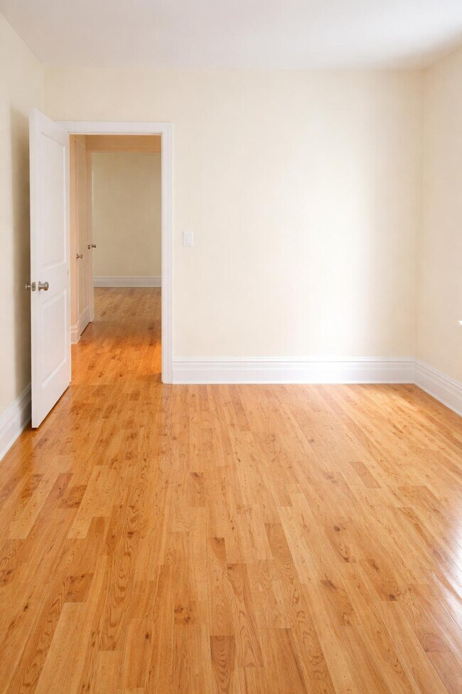 Foto del edificio - 609 W 196th St