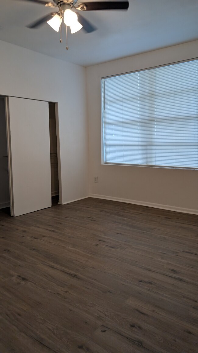 Foto del edificio - 2905 N Blvd