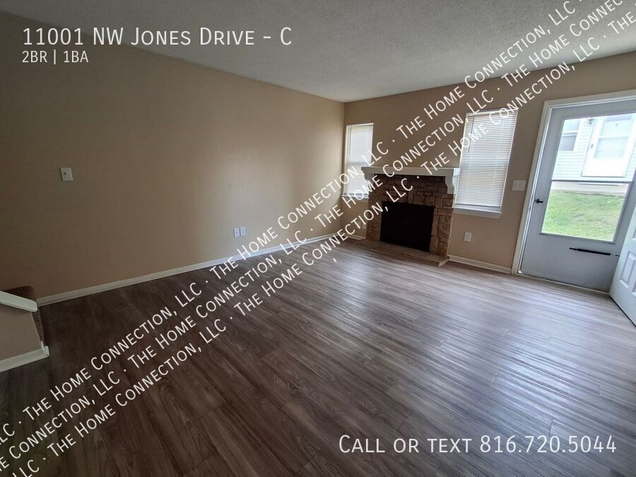 Foto principal - 11001 NW Jones Dr