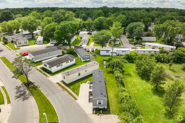 Aerial Photo - Huron Estates MHP