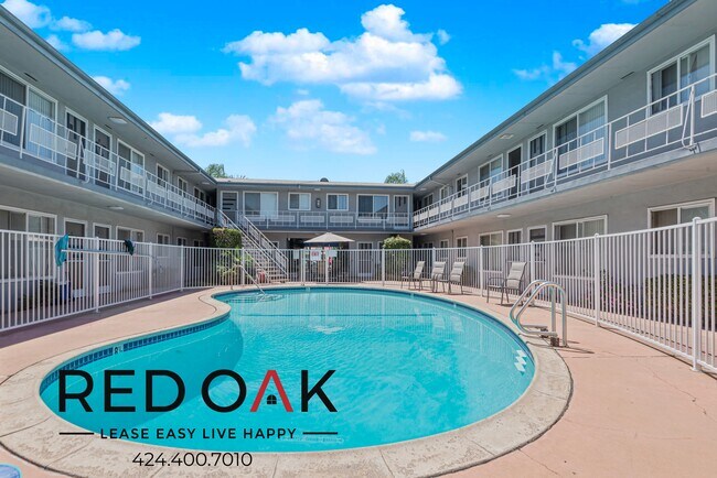 Building Photo - 9903 Belmont St