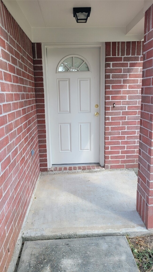 Foto del edificio - 7211 Foxwalk Ln