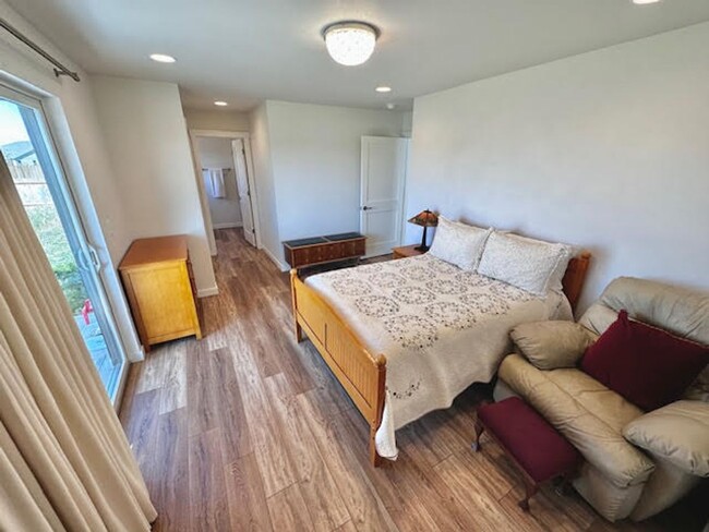 Foto del edificio - New ADU Available in Quiet Neighborhood