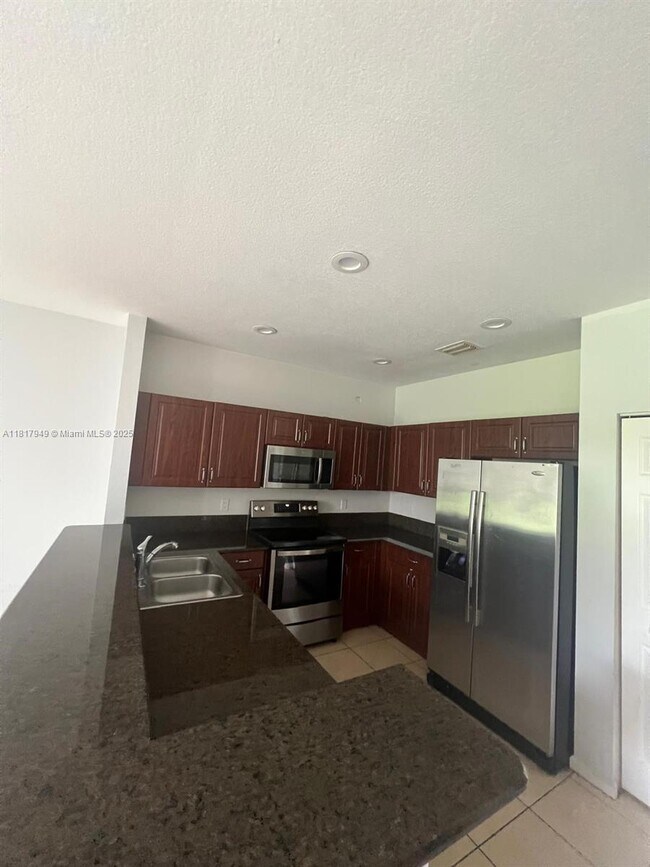 Foto del edificio - 8271 SW 29th St