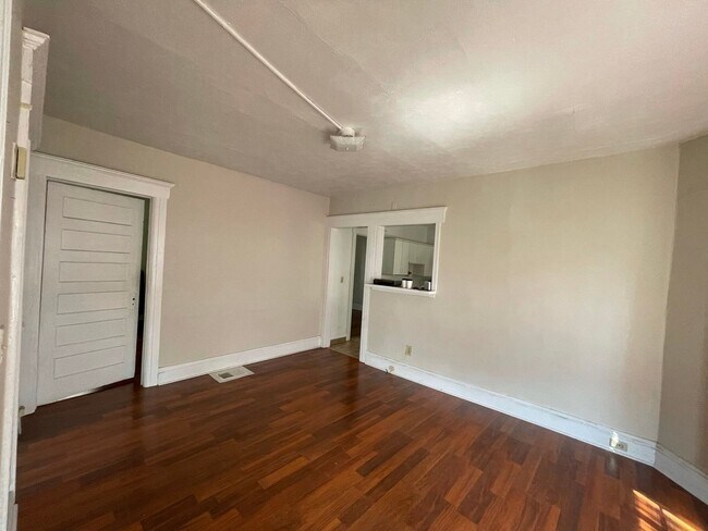 Foto del edificio - 231 Ashworth Pl