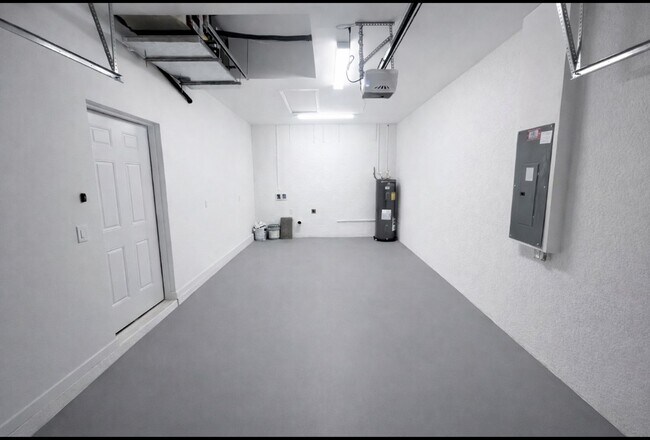 Foto del edificio - Brand-New Modern 2BR/2BA Home with Garage – Desirable Southwest Lehigh Location