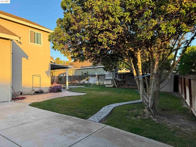 Foto del edificio - 4507 Cove Ln