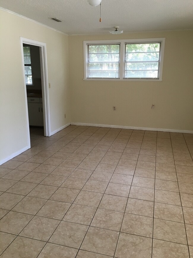 Building Photo - Charming 3 Bedroom / 1 Bath Home in Valdosta!