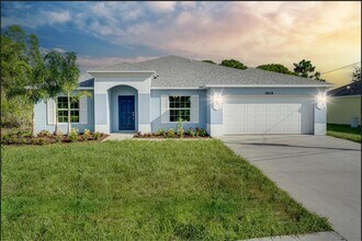 Building Photo - 5809 NW Beckham Ct