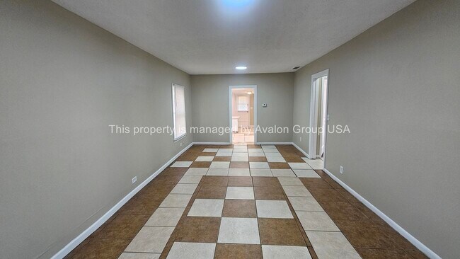 Foto del edificio - 873 Melson Ave