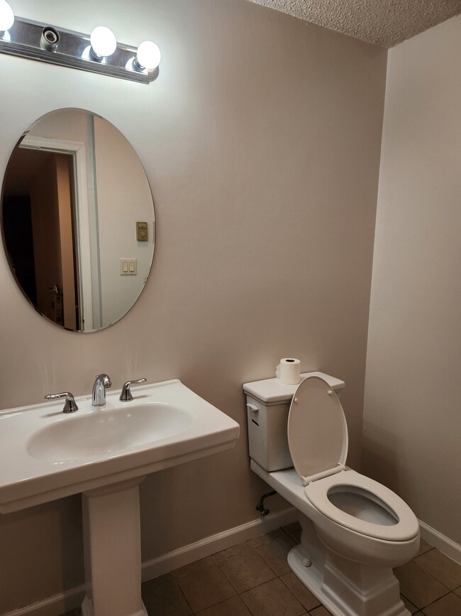 Foto del edificio - 59 Meadowlark Ln