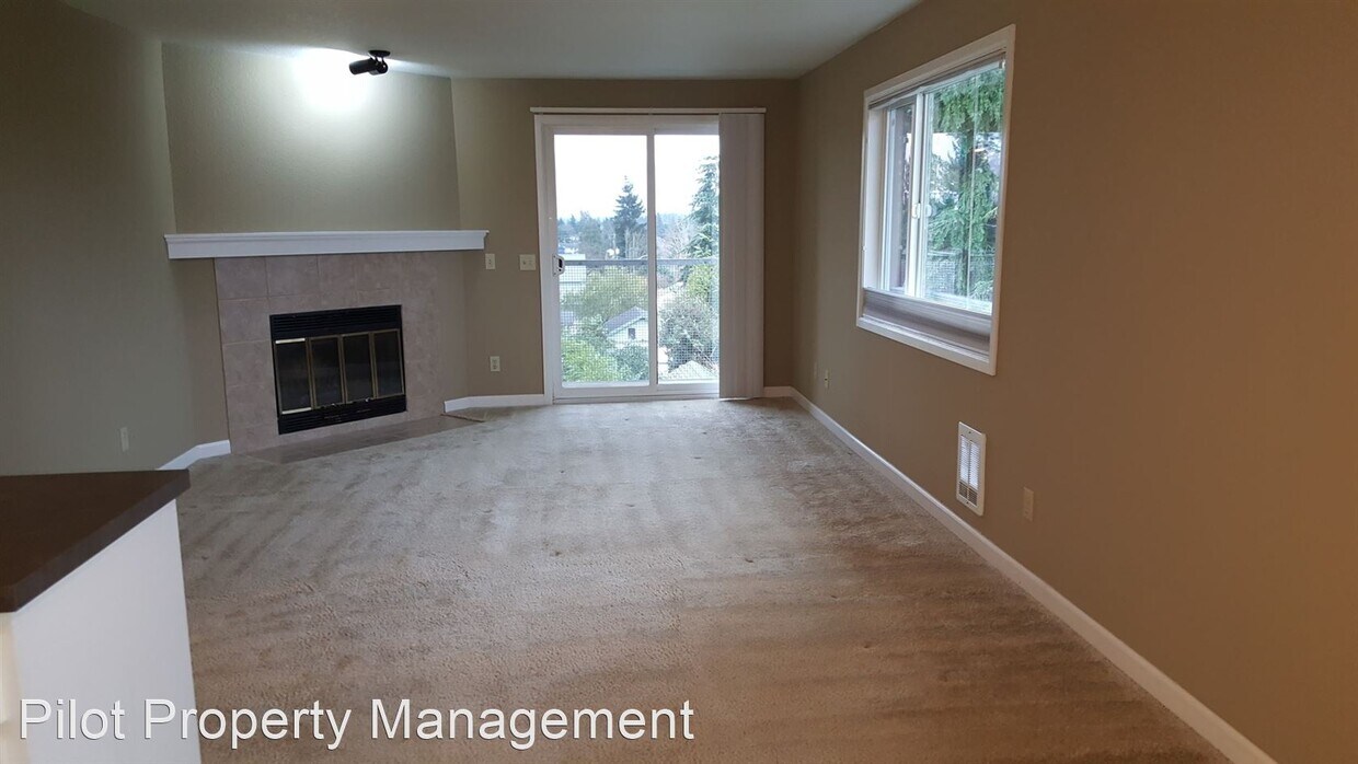 Primary Photo - 703 N 105th St