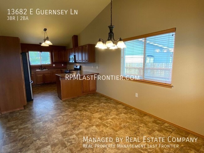 Building Photo - Ranch Style Palmer Home with Huge Fenced Yard